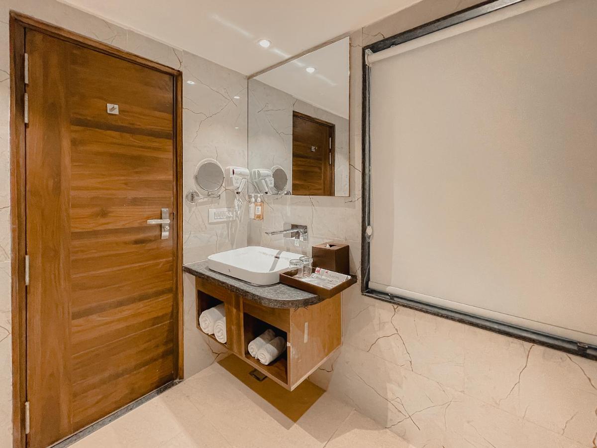 Playotel Premier Vijay Nagar إندور المظهر الخارجي الصورة