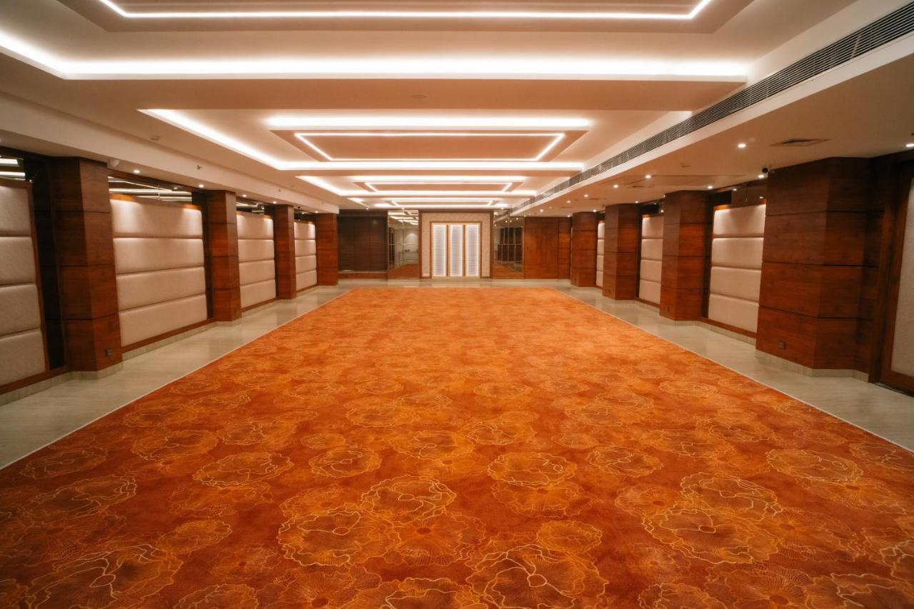 Playotel Premier Vijay Nagar إندور المظهر الخارجي الصورة